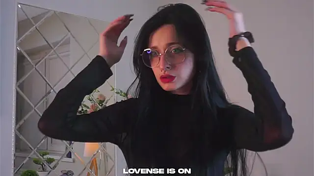 DarcyAspacio online show from October 20, 2025, 11:21 am