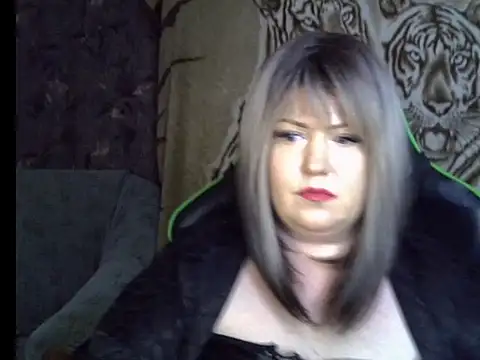 Snapshot of YuliiaSan chatting on November 19, 2025, 11:43 am YuliiaSan online show from November 19, 2025, 11:43 am