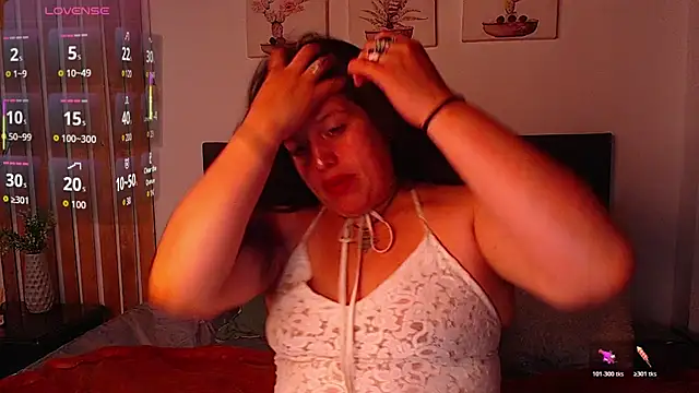 Andrea secret  online show from November 27, 2025, 1:57 pm