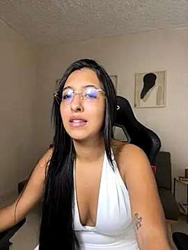 Valerygomez02 online show from October 28, 2025, 7:16 pm