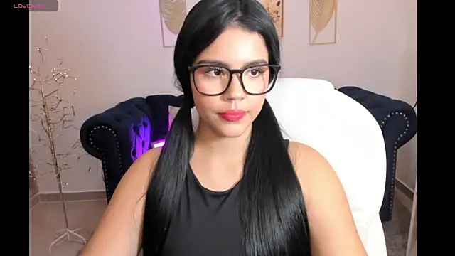 Mila blaze online show from November 7, 2025, 2:00 am