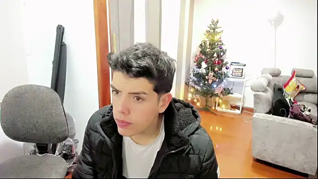 mattebret11 online show from November 13, 2025, 9:41 am