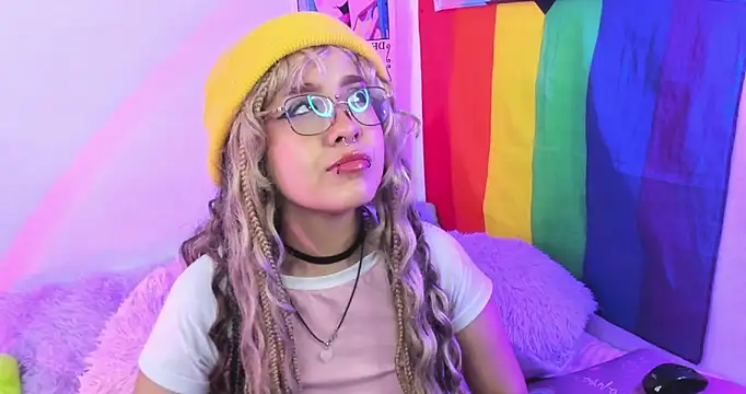 NekoWaifu online show from November 27, 2025, 1:24 pm