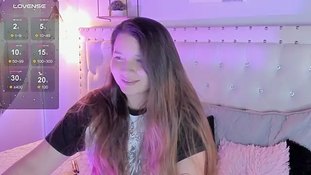 Snapshot of sophiee09_ chatting on November 27, 2025, 2:08 pm sophiee09 online show from November 27, 2025, 2:08 pm