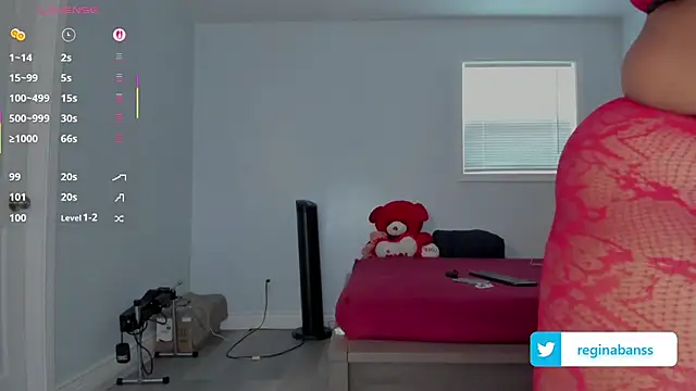 Snapshot of ReginaBans chatting on October 24, 2025, 10:28 pm ReginaBans online show from October 24, 2025, 10:28 pm