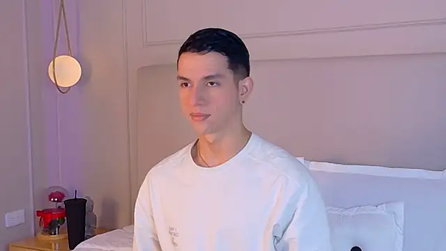 ZaneDawson online show from November 7, 2025, 4:23 am