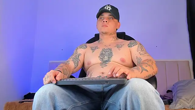 Snapshot of denis_munera chatting on November 22, 2025, 4:33 am denis munera online show from November 22, 2025, 4:33 am