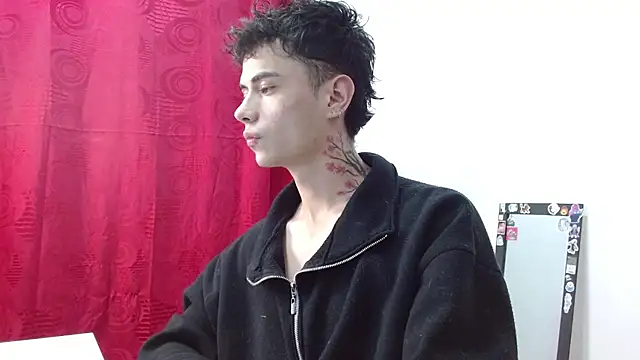 Snapshot of jaico_santos chatting on May 8, 2026, 11:43 pm jaico santos online show from May 8, 2026, 11:43 pm