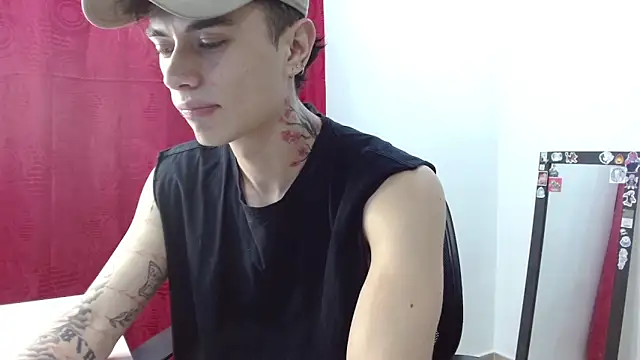 Snapshot of jaico_santos chatting on May 13, 2026, 11:44 pm jaico santos online show from May 13, 2026, 11:44 pm