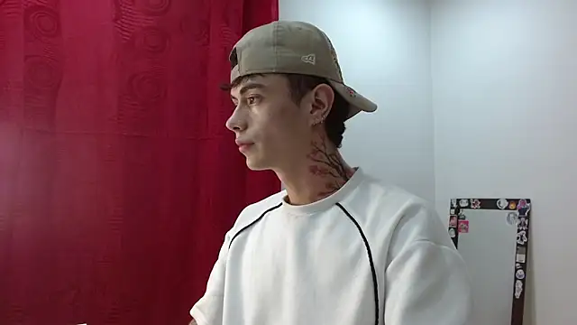Snapshot of jaico_santos chatting on May 20, 2026, 11:33 pm jaico santos online show from May 20, 2026, 11:33 pm