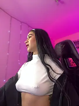 camila1 torres  online show from February 2, 2026, 6:39 pm