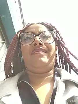 Ebony-Goddess19 online show from November 13, 2025, 7:02 pm