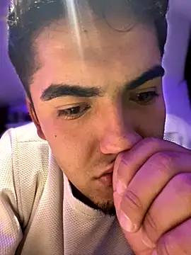 Snapshot of tomy_hot20 chatting on November 14, 2025, 2:43 am tomy hot20 online show from November 14, 2025, 2:43 am