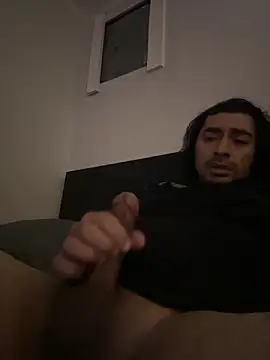 fifthbase007 online show from October 31, 2025, 2:07 pm