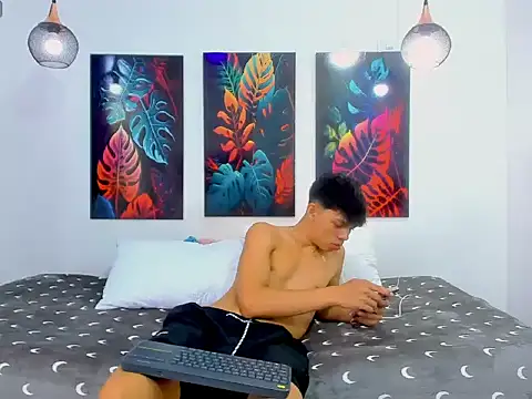 Zacktorres  online show from May 26, 2026, 8:16 pm