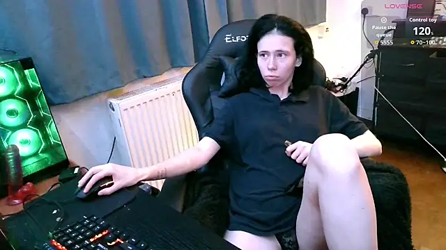 Snapshot of jchouse06 chatting on September 21, 2025, 8:10 pm jchouse06 online show from September 21, 2025, 8:10 pm