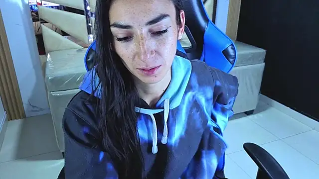 Snapshot of Maily_a_ chatting on April 11, 2026, 3:11 am Maily a online show from April 11, 2026, 3:11 am