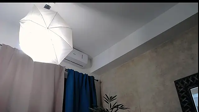 SaraElise online show from May 10, 2026, 9:20 pm