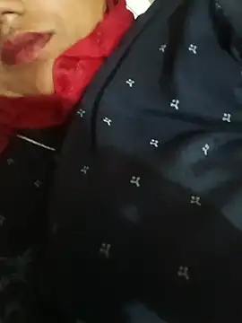 Hot Desi Milf online show from May 18, 2026, 12:40 am
