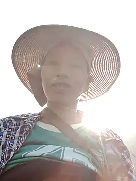 donna-bae online show from October 30, 2025, 12:23 am