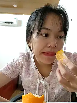 CicumBae online show from October 23, 2025, 3:06 am