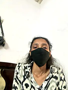 sweetreddy-02 online show from November 19, 2025, 5:18 am