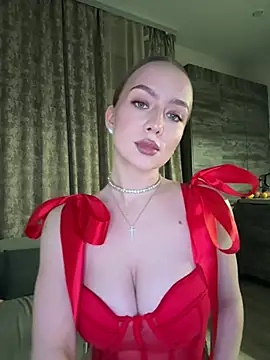 Snapshot of MissOyee chatting on February 14, 2026, 7:54 pm MissOyee online show from February 14, 2026, 7:54 pm