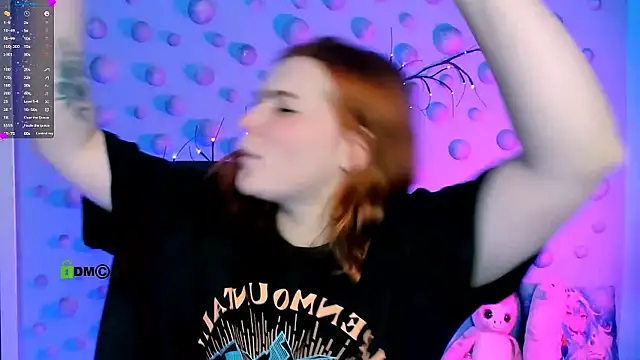 casey meow  online show from December 23, 2025, 11:08 am