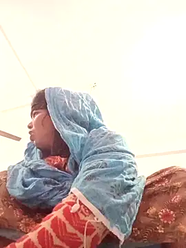 Hott locky online show from November 28, 2025, 11:51 pm