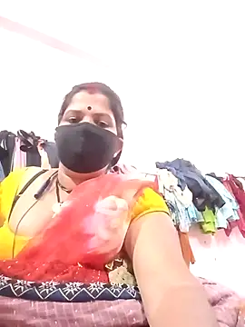 Hott locky online show from December 16, 2025, 4:56 pm