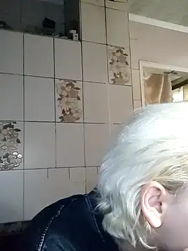 Snapshot of MargoShein chatting on October 3, 2025, 12:13 pm MargoShein online show from October 3, 2025, 12:13 pm