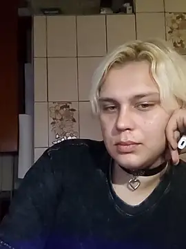 Snapshot of MargoShein chatting on October 5, 2025, 10:13 am MargoShein online show from October 5, 2025, 10:13 am