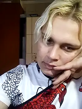 Snapshot of MargoShein chatting on October 17, 2025, 8:39 am MargoShein online show from October 17, 2025, 8:39 am