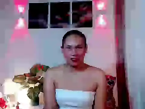 Your ultimateloverxx online show from February 18, 2026, 11:33 pm