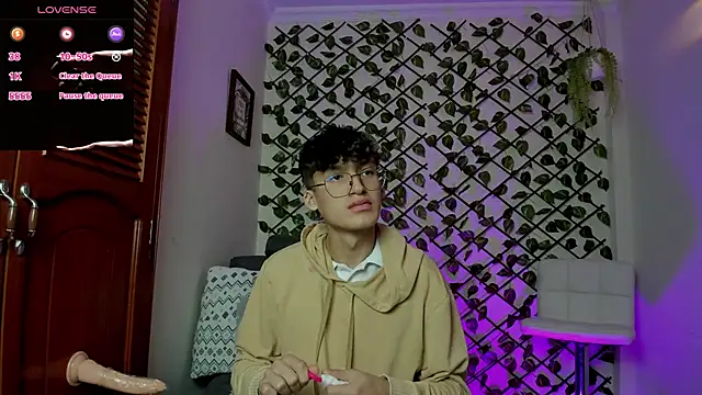 bellmontneon online show from December 20, 2025, 11:17 am