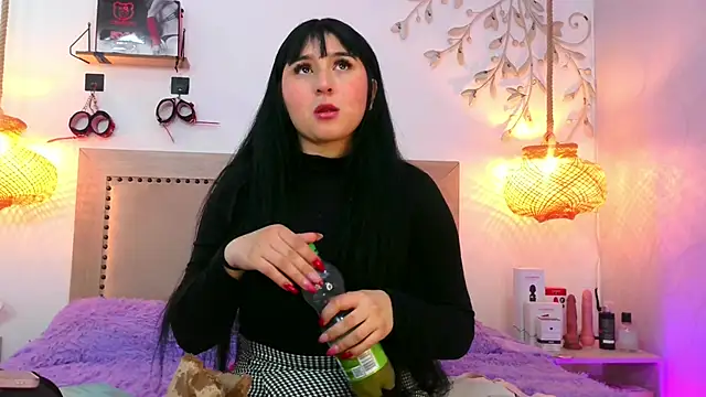 Daphnee-x online show from November 12, 2025, 11:43 am