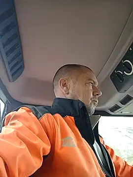 hugoboys4576 online show from November 6, 2025, 1:12 pm