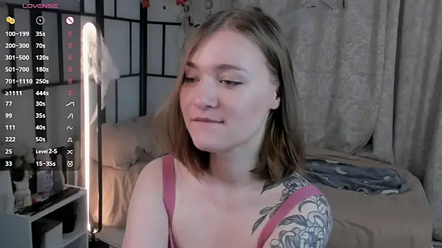 JinnySitts online show from November 12, 2025, 8:08 pm