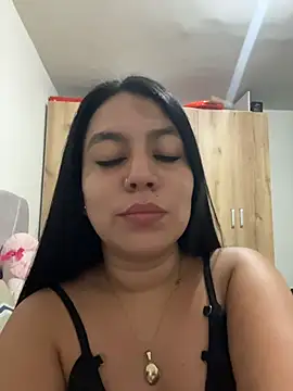 TessaCollinns online show from November 4, 2025, 1:38 am