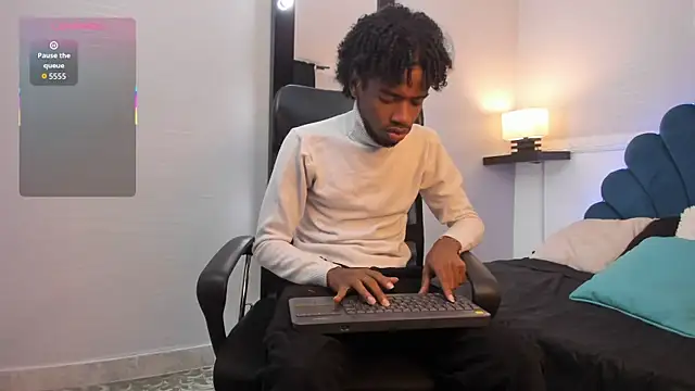 Snapshot of AllexJacob chatting on October 23, 2025, 1:10 pm AllexJacob online show from October 23, 2025, 1:10 pm