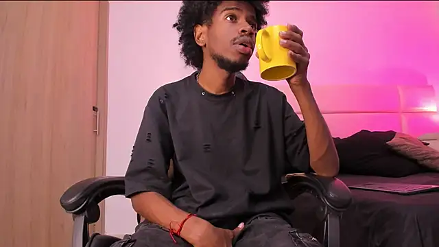 Snapshot of AllexJacob chatting on December 2, 2025, 11:48 am AllexJacob online show from December 2, 2025, 11:48 am