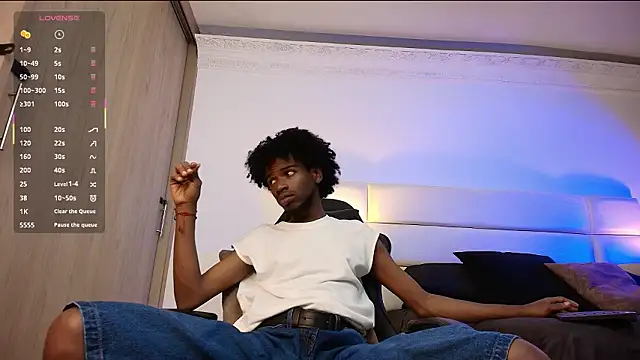 Snapshot of AllexJacob chatting on January 19, 2026, 1:37 pm AllexJacob online show from January 19, 2026, 1:37 pm