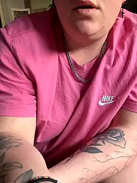 Snapshot of captaine_pioupiou chatting on October 5, 2025, 2:04 pm captaine pioupiou online show from October 5, 2025, 2:04 pm