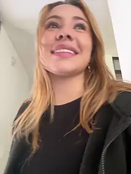 Snapshot of IamCatalina888 chatting on November 7, 2025, 7:47 pm IamCatalina888 online show from November 7, 2025, 7:47 pm