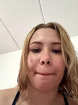 Snapshot of IamCatalina888 chatting on November 19, 2025, 12:49 pm IamCatalina888 online show from November 19, 2025, 12:49 pm