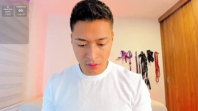 Snapshot of abu_dhabi_21 chatting on December 23, 2025, 9:40 am abu dhabi 21 online show from December 23, 2025, 9:40 am