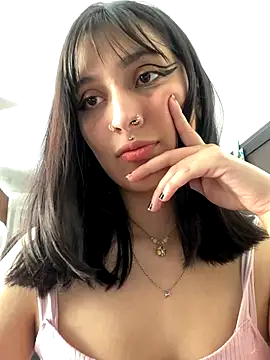 Scarlett Millerw online show from November 4, 2025, 2:05 pm