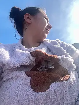 Snapshot of Emilie_1 chatting on February 22, 2026, 2:48 pm Emilie 1 online show from February 22, 2026, 2:48 pm