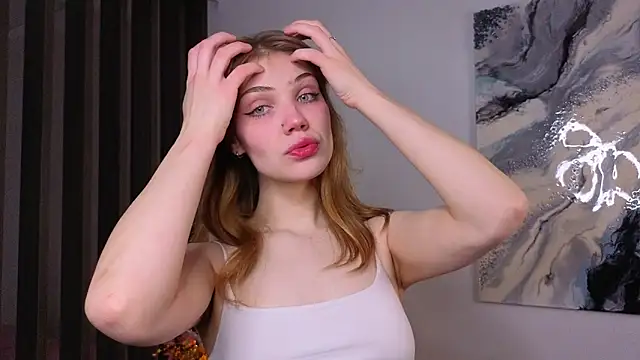 pienaple online show from November 28, 2025, 4:04 am