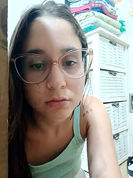 Snapshot of linameii chatting on January 13, 2026, 3:01 am linameii online show from January 13, 2026, 3:01 am